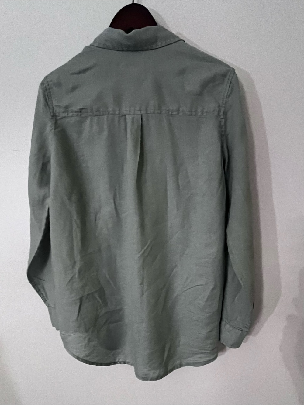 GAP 100% Linen Sage Green Relaxed Button Down Shirt Sm - Picture 2 of 8
